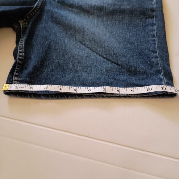 Lee Denim Mid Rise Shorts Women’s Size 14 NWT - Picture 10 of 12